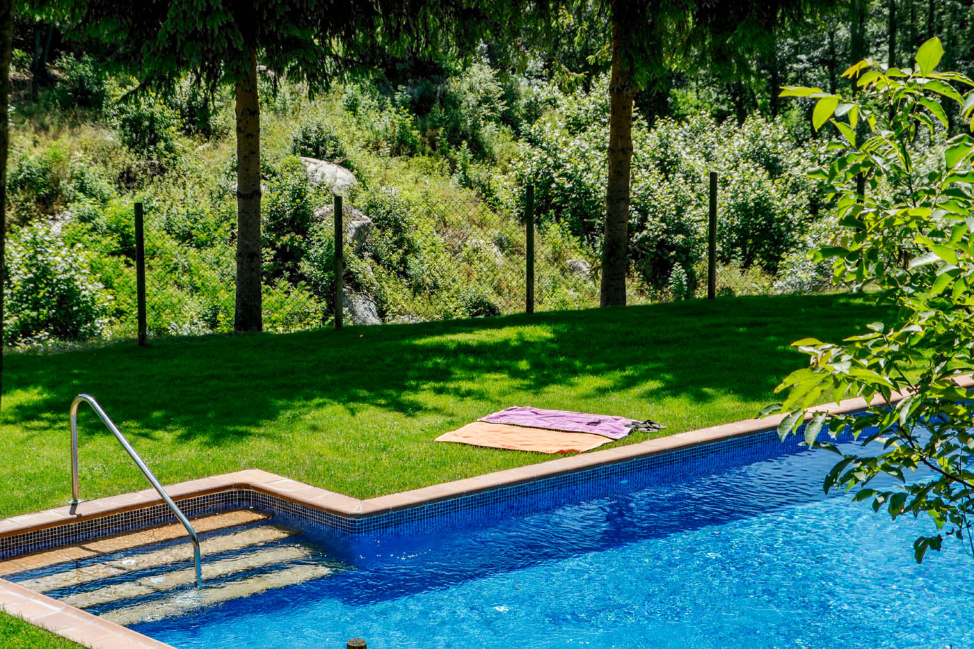 Excellent large swimming pool