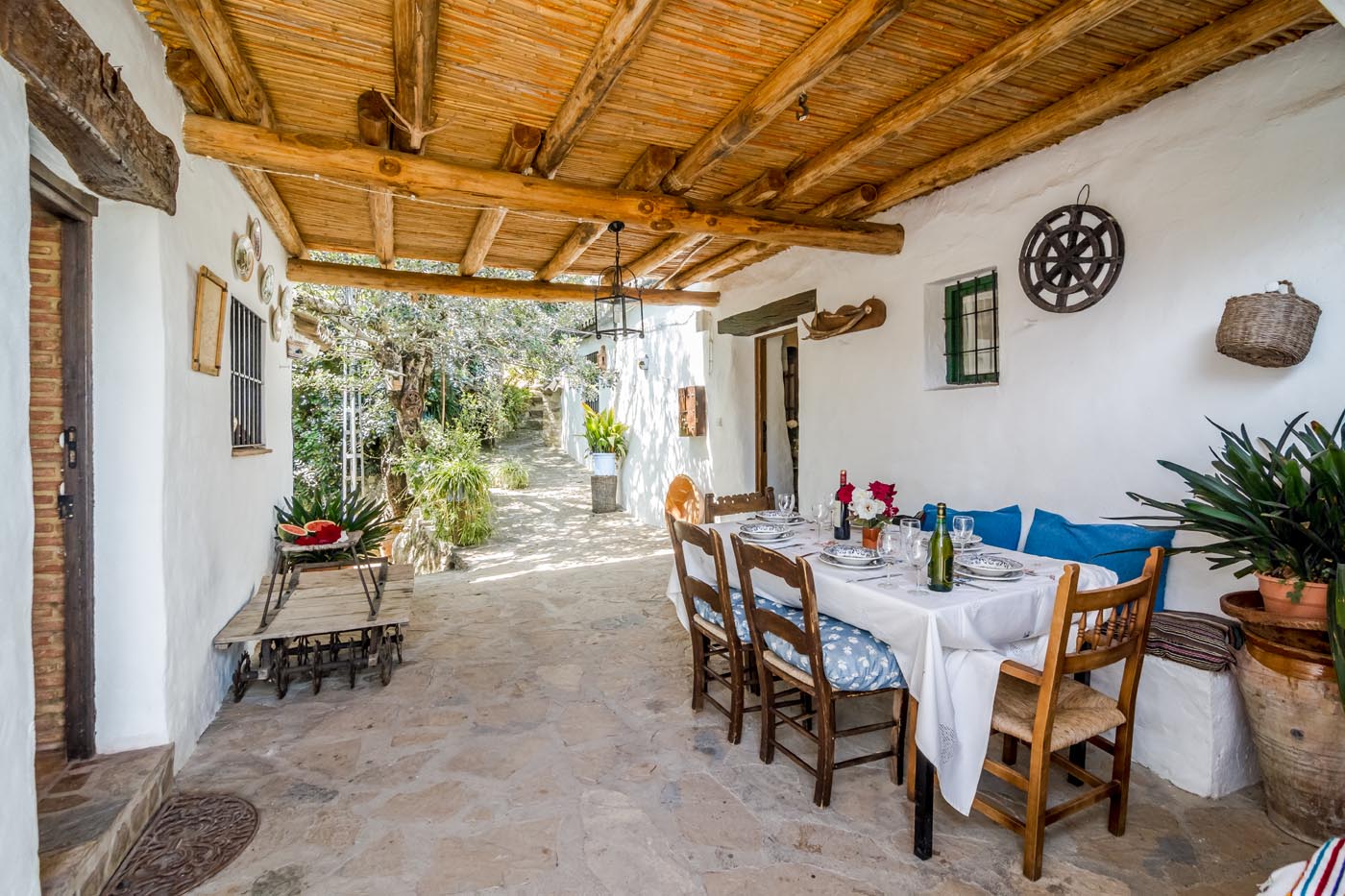 Traditional porch area