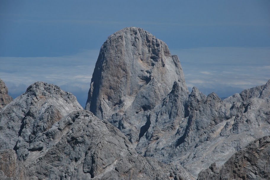 Asturias mystic high mountain : Naranjo de Bulnes