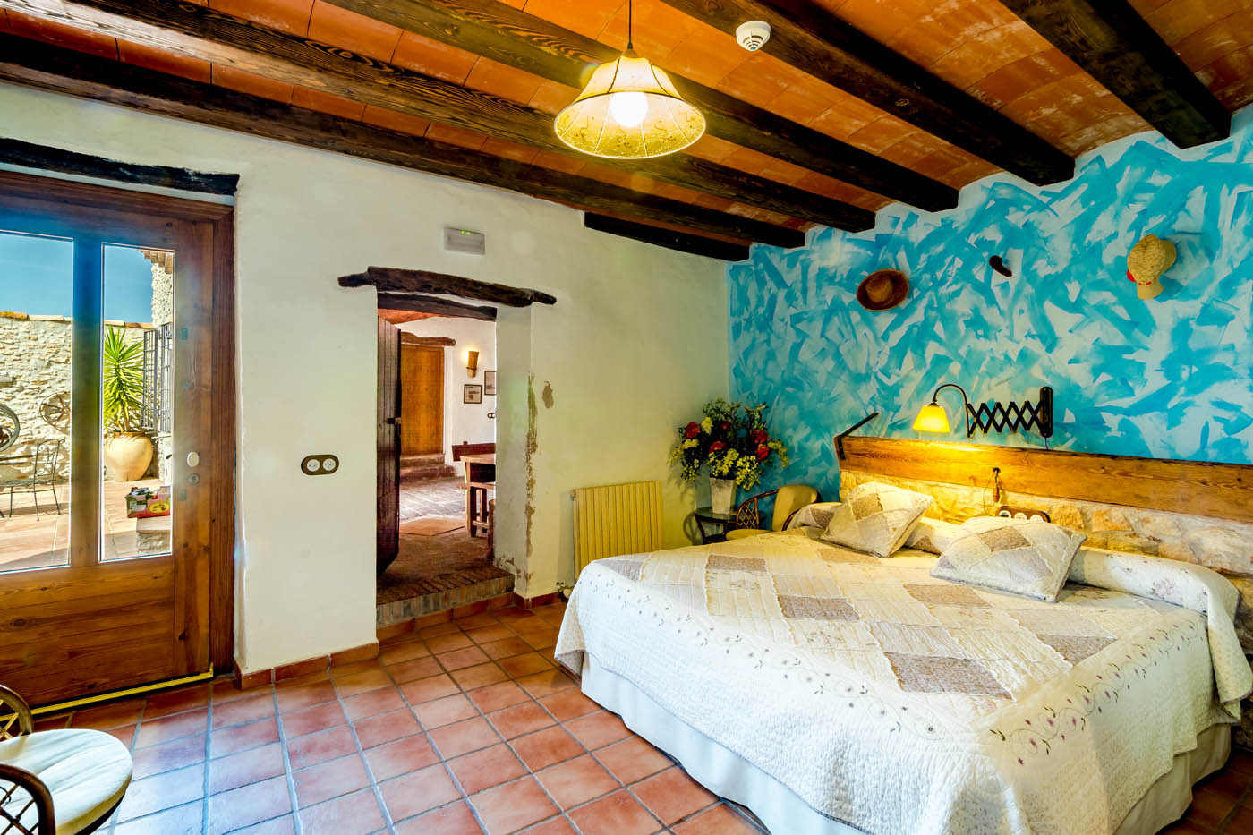 Dormitorio en la planta baja con salida a patio 