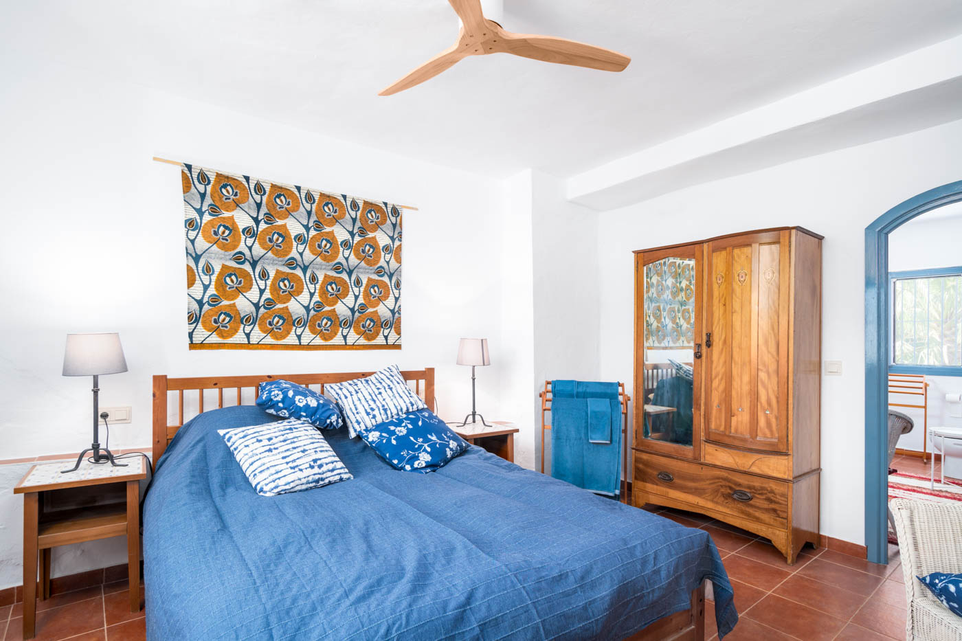 Bedroom with ceiling fan