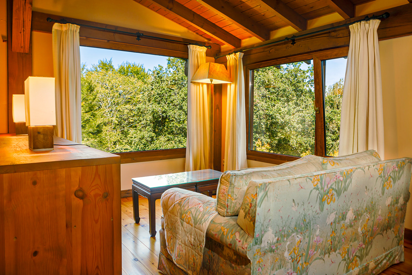 Una esquina de este salón de la primera planta