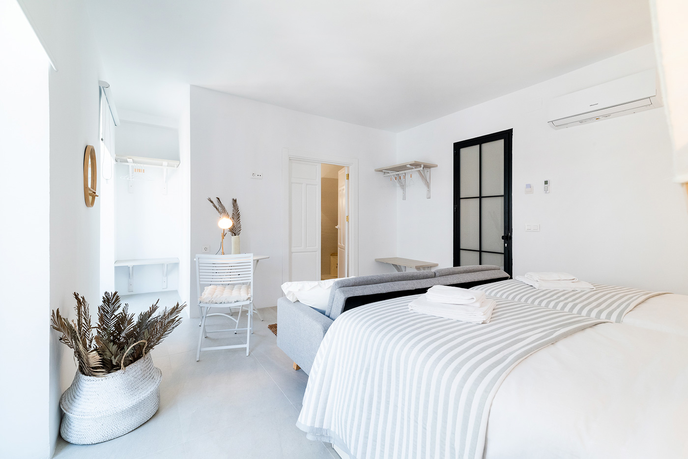 Suite 2 con vestidor y dos balcones