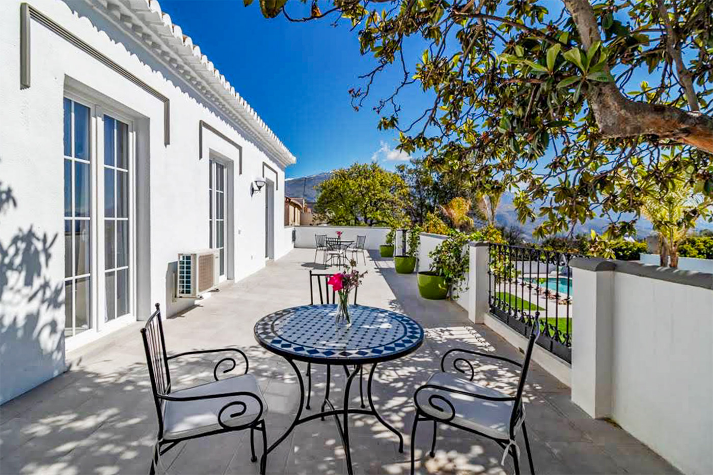 Terraza planta alta se accede desde Suites 4, 5 y 9