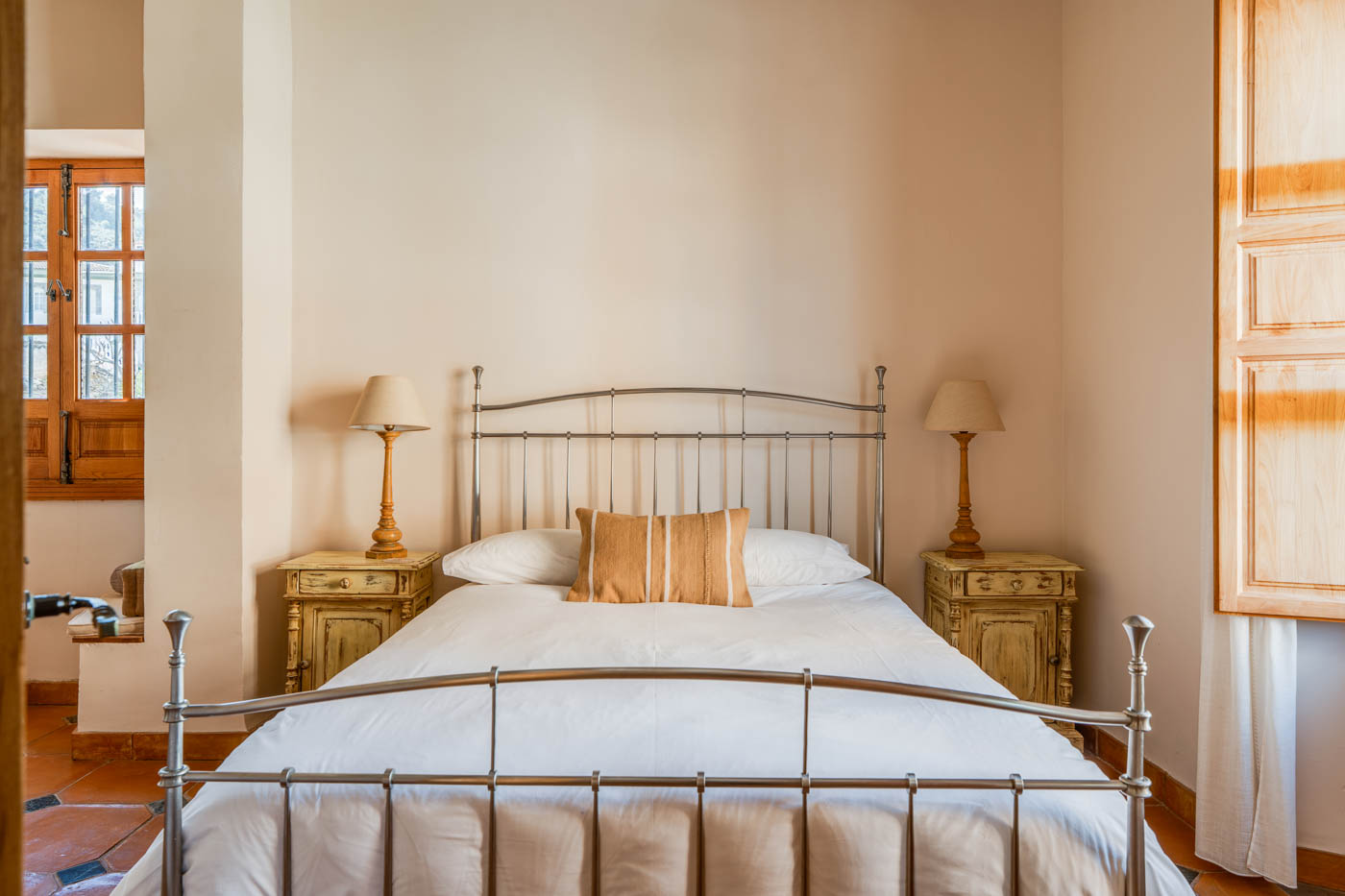 Bedroom 4 (front bedroom): double bed