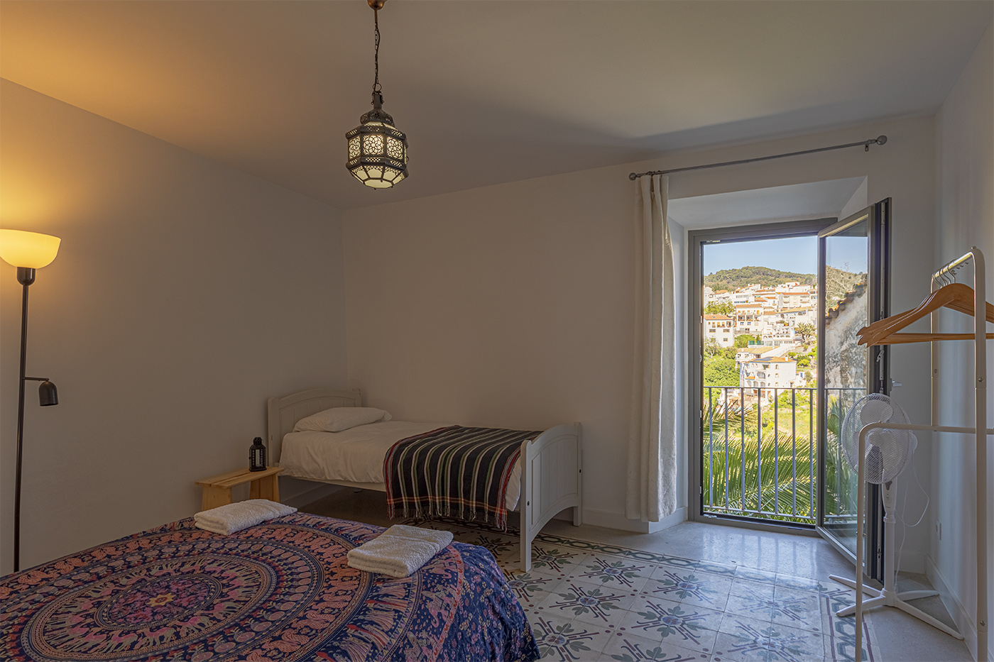 Dormitorio 5 (nivel medio) con dos camas