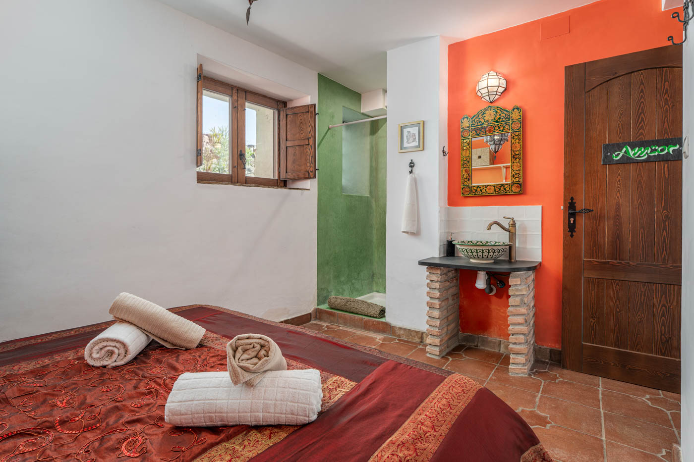 Las habitaciones pueden tener cama doble o indviduales