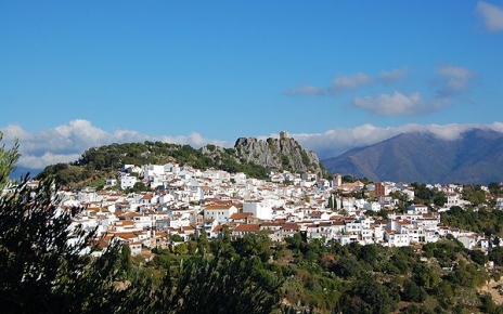 You are on the lower part of the village