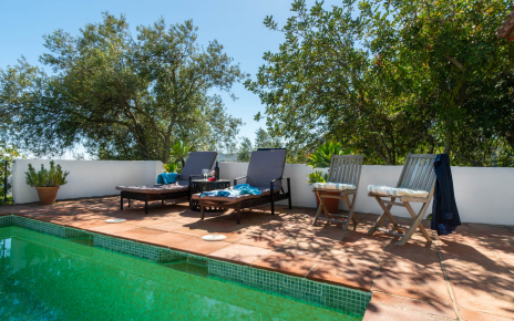 Naturally shaded corners