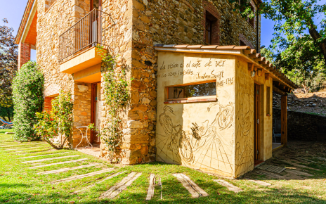 Outdoor bathroom with shower
