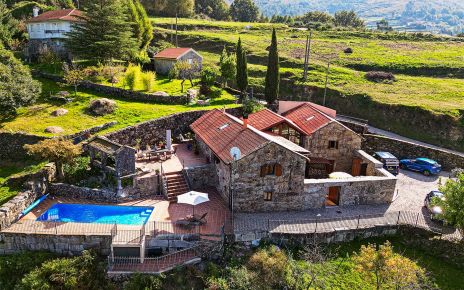 This villa has a private, chlorine-free and a heatable pool