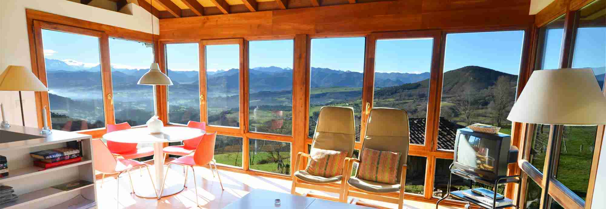 Cottage for 2 with WiFi and views of Picos de Europa, Asturias 