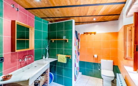 Bright bathhrooms