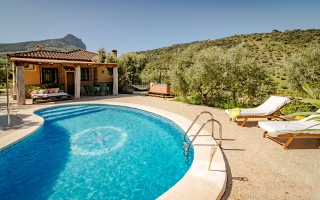 A great holiday destination,usually fully booked well ahead!