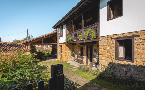 Cortijo tradicional muy bien cuidado