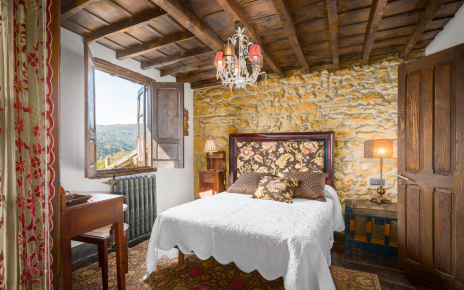 Habitación con cama doble