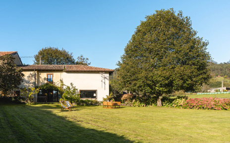La Casa del Lagar y su jardín