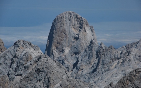Asturias mystic high mountain : Naranjo de Bulnes