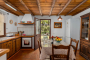 Cocina con acceso a terraza
