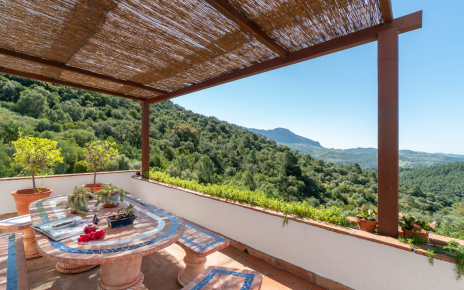 Enjoy this dramatic setting