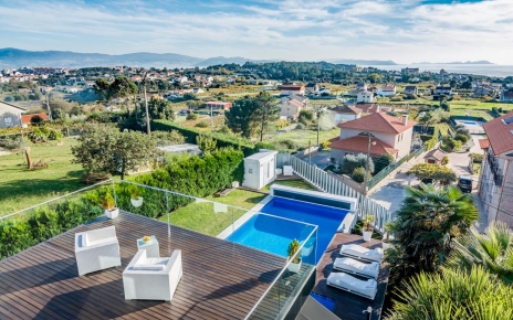 Genuine Galicia setting with seaviews