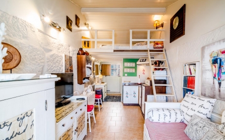 It is very pretty and cozy