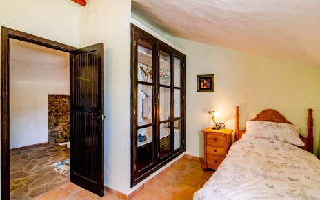 1st floor twin bedded room