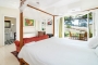 4 poster double bedded room