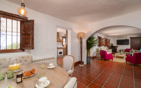 Comedor interior / sala de estar