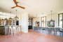 Espacio diáfano con comedor / cocina / barra