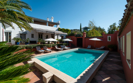 2 bedroom Apartment on ground floor