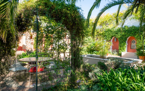 Moorish patio between Casita and Apartamento