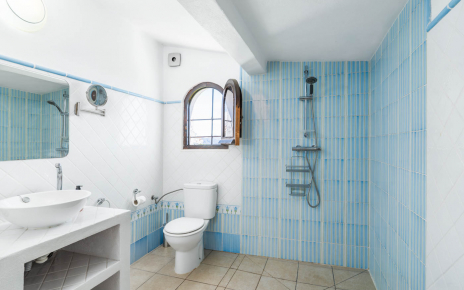 Master bedroom with en suite shower room