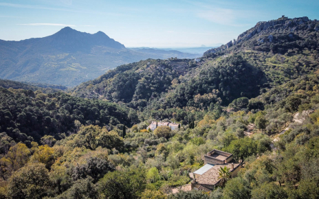 Secluded location 1 km from Gaucin (views to Morocco)