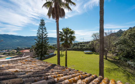 Views also from this bedroom to Morocco and the ocean