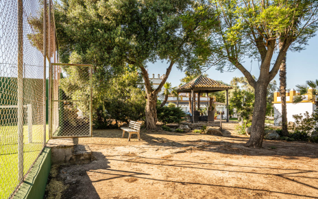 Your own paddle tennis court