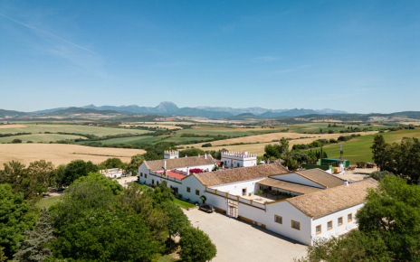 Large finca in beautiful setting
