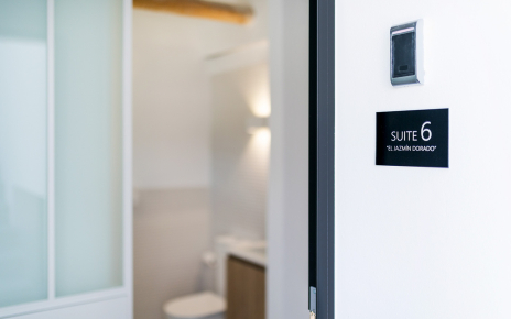 Suite 6 - El jazmín dorado