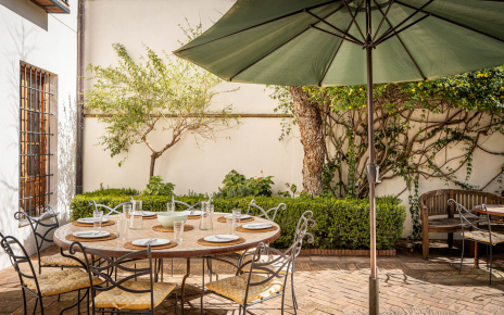 Furnished patio for al fresco meals