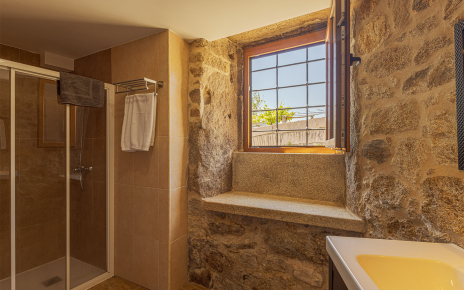 Bathroom next to bedroom 2