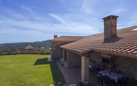 Lovely setting directly opposite Portugal