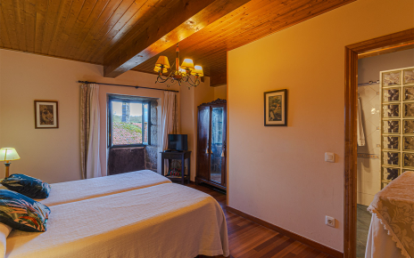 Bedroom 3 with two beds and en suite facilities