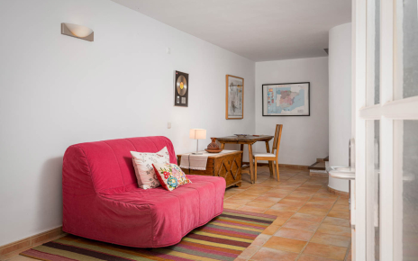 Ground floor, entrance