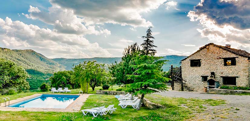 Mountain villa with pool